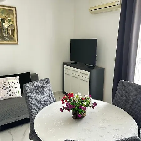 Apartmán Mary & Pool Trogir